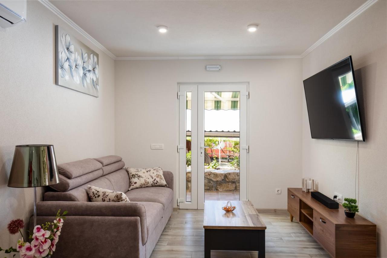 Apartment Pod Nespolom ตริสเตโน ภายนอก รูปภาพ